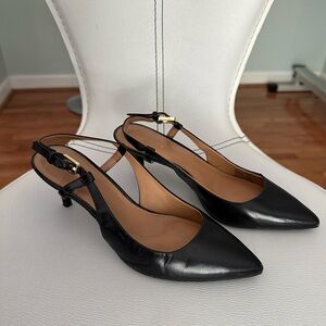 Calvin Klein heels slight damage to back of heel (see photo)